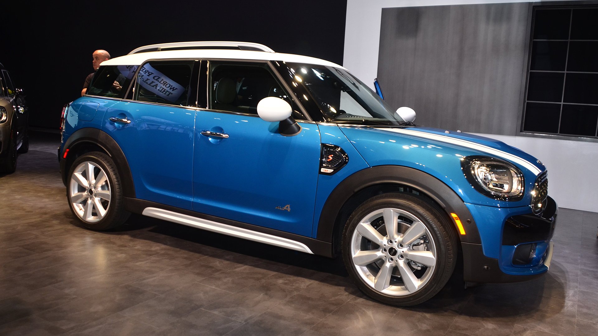 First look at the Mini Countryman PlugIn Hybrid AutoTrader